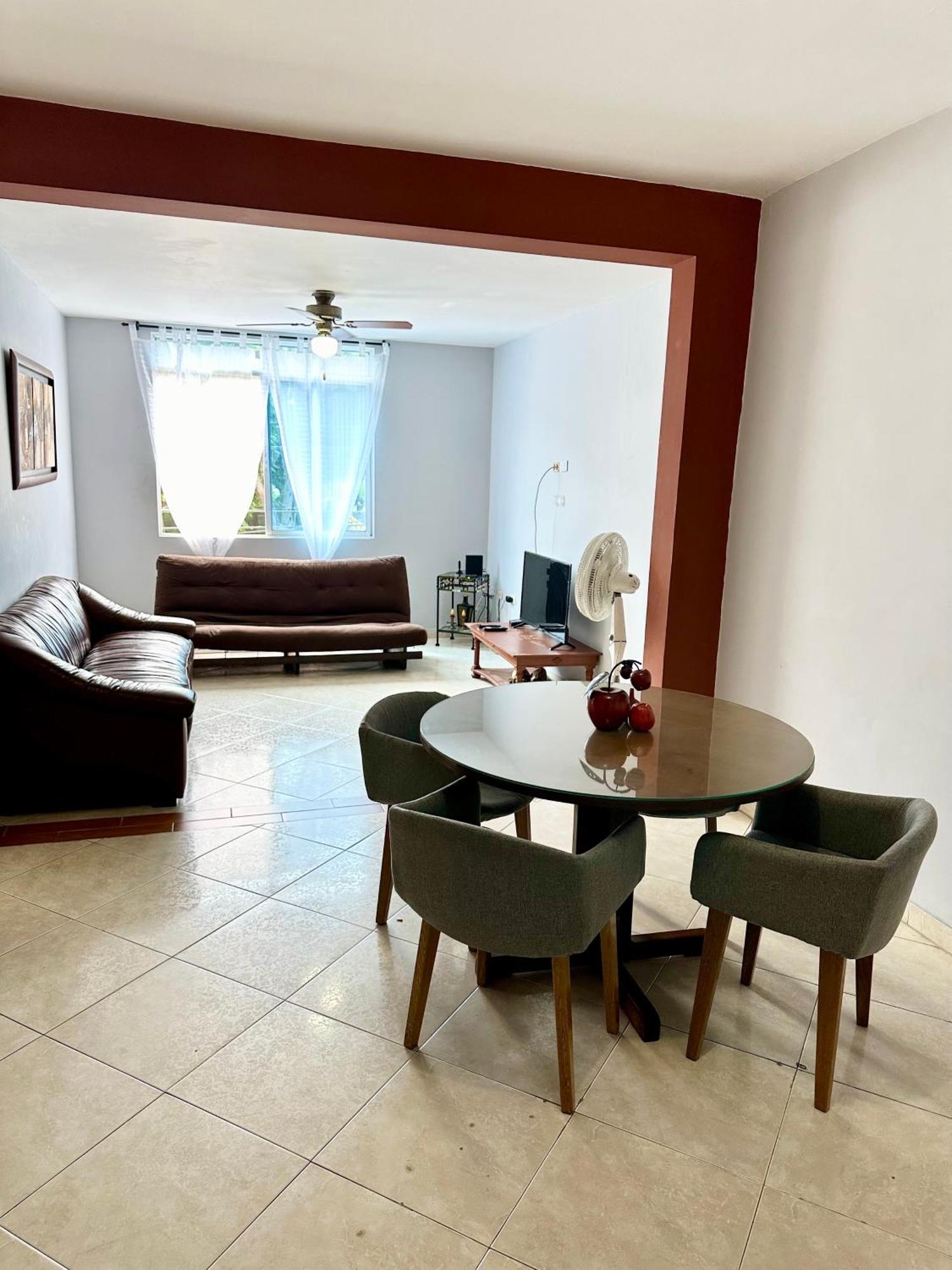 Apartment Apto A 300 Mts De La Basilica De + Wifi Buga